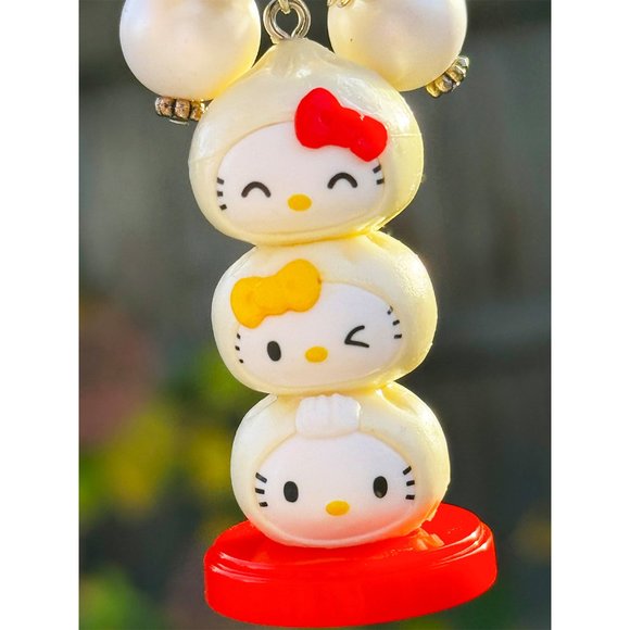 Hello Kitty Kawaii Dumpling Stack Keychain Purse Bag Charm - Picture 3 of 8